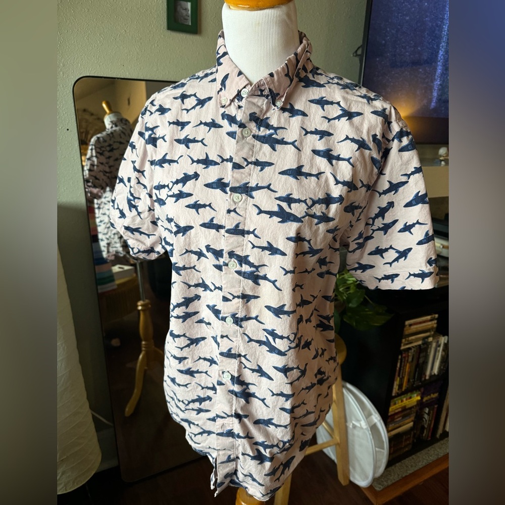 Old Navy Slim-Fit Shark Button Down